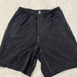 Men’s Lululemon Pace Breaker short.